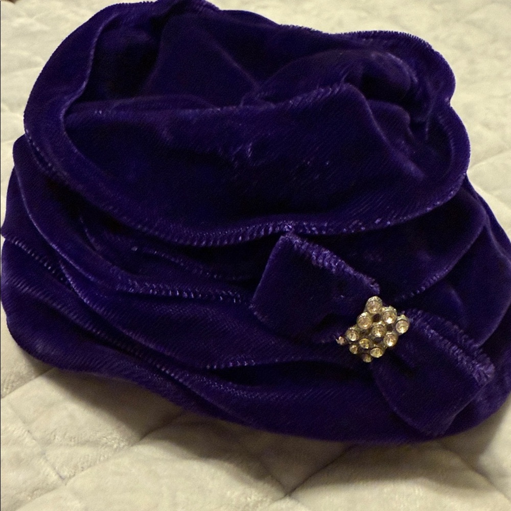 Vintage Hat Trio Orange Velvet, Purple Velvet& Cream Satin - Picture 5 of 16
